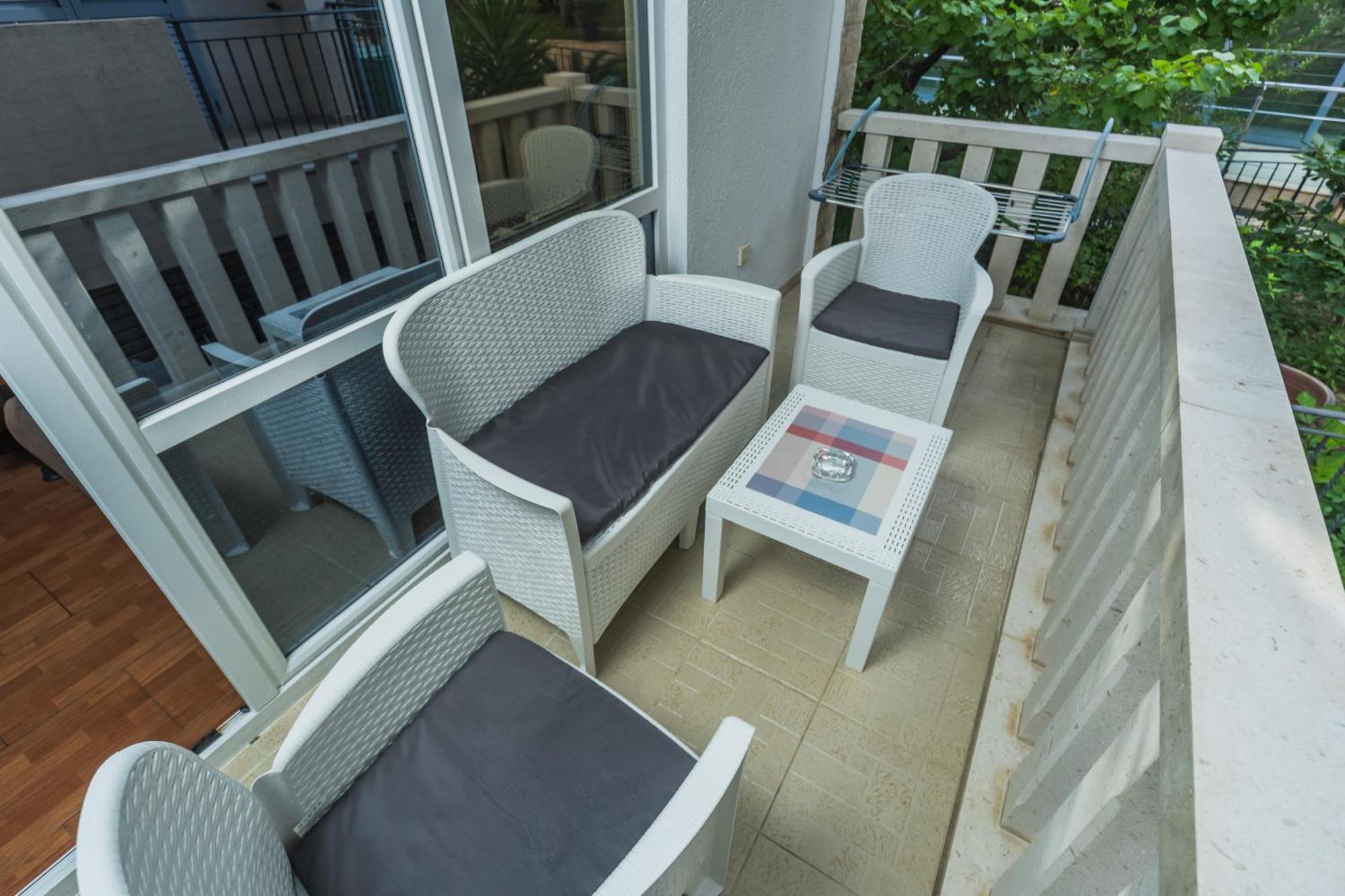 Apartments Franicevic Petrovac Exterior photo