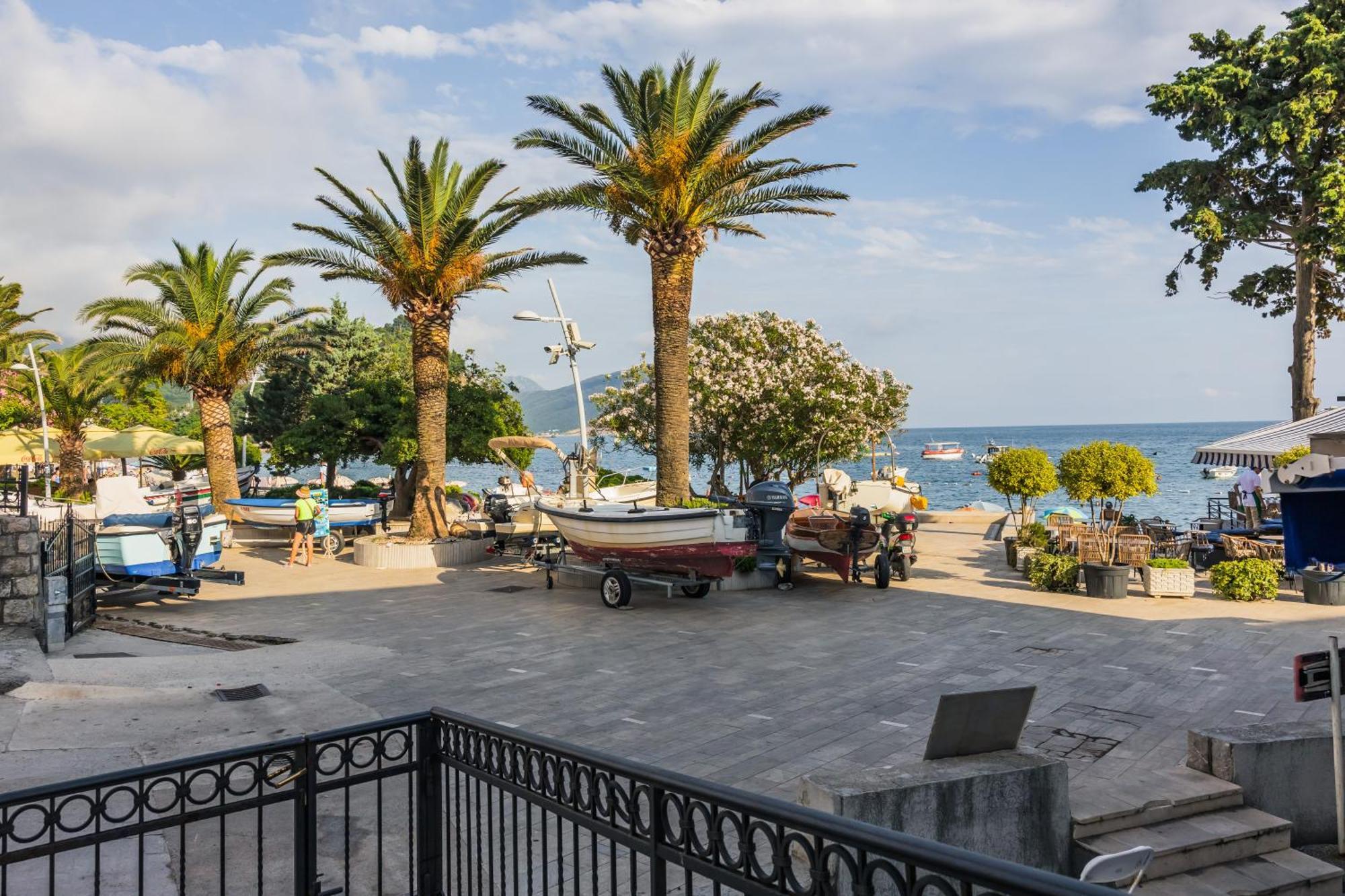 Apartments Franicevic Petrovac Exterior photo
