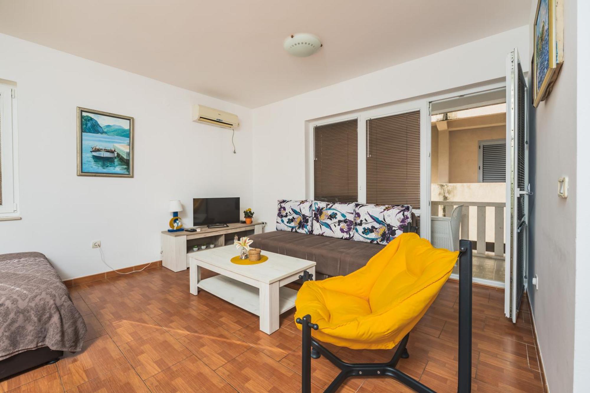 Apartments Franicevic Petrovac Exterior photo